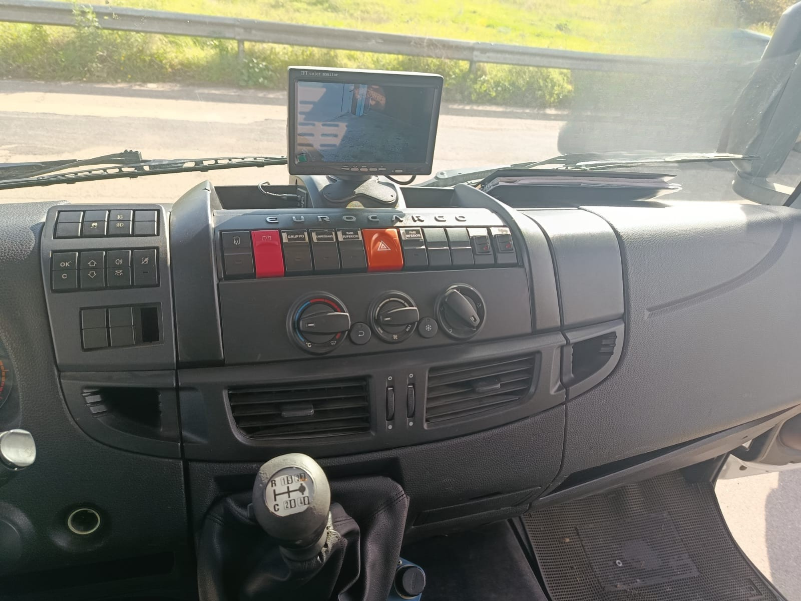 Spurgo combinata Az. Ecologica multiservizi su IVECO EUROCARGO 140-250 E6 del 2017