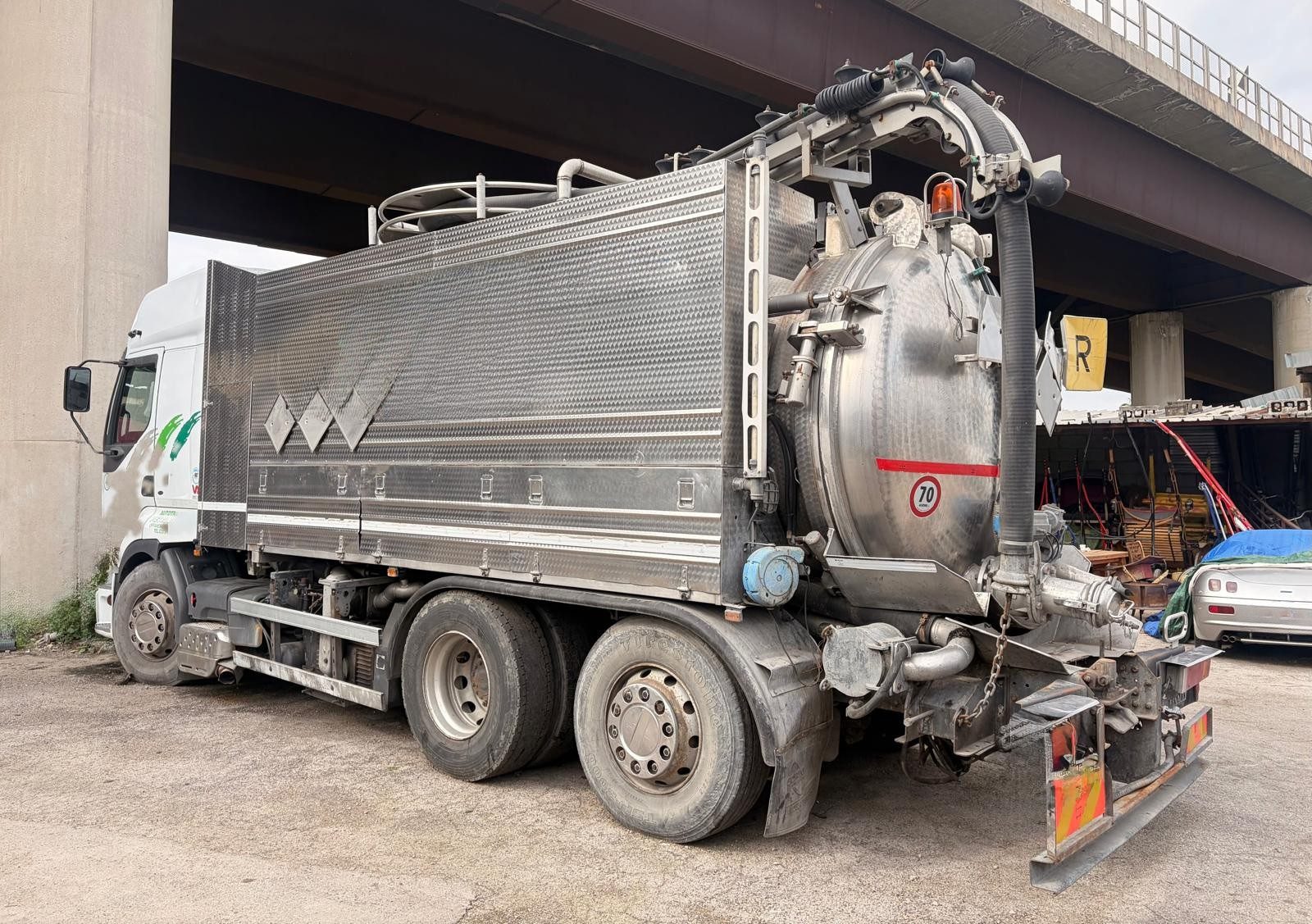 Combinata ADR Moro teveico su Renault 400