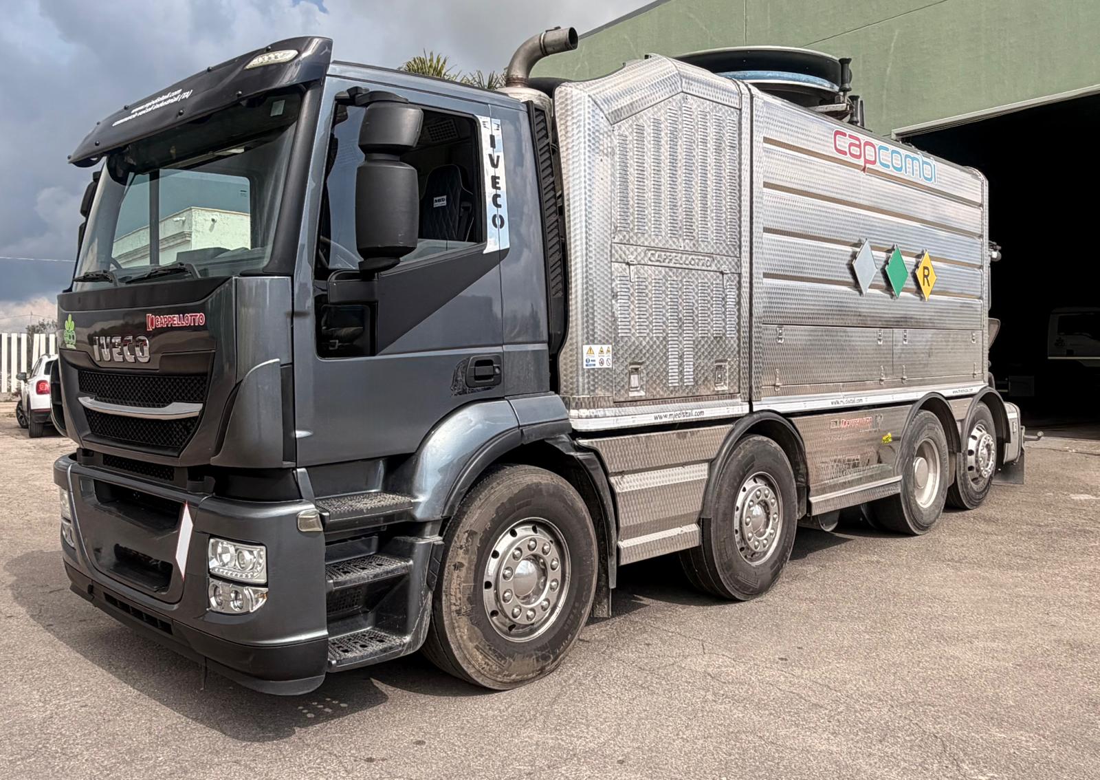 Spurgo combinata CAPPELLOTTO ADR su IVECO STRALIS