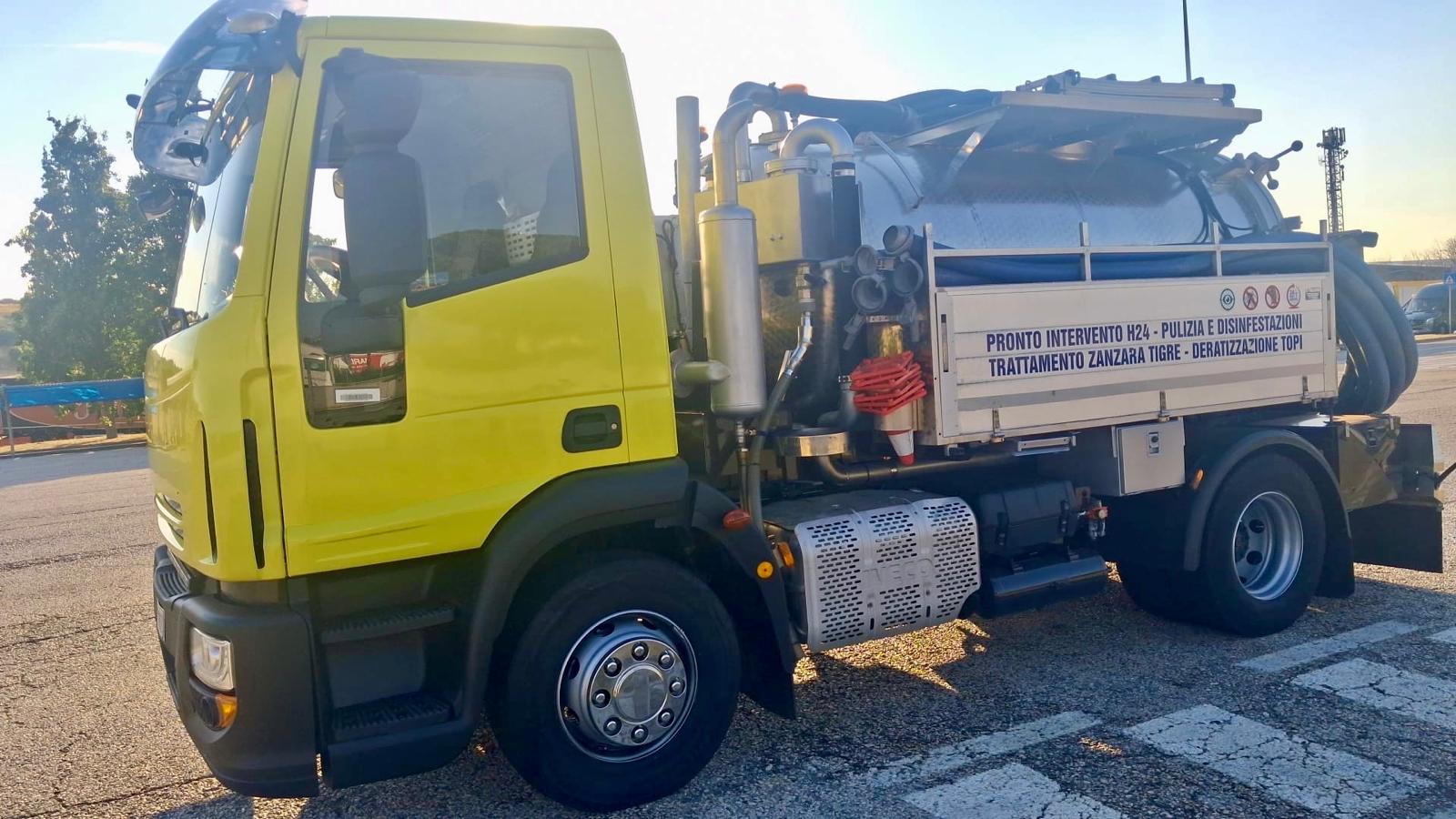 Spurgo combinata AEM su Iveco eurocargo