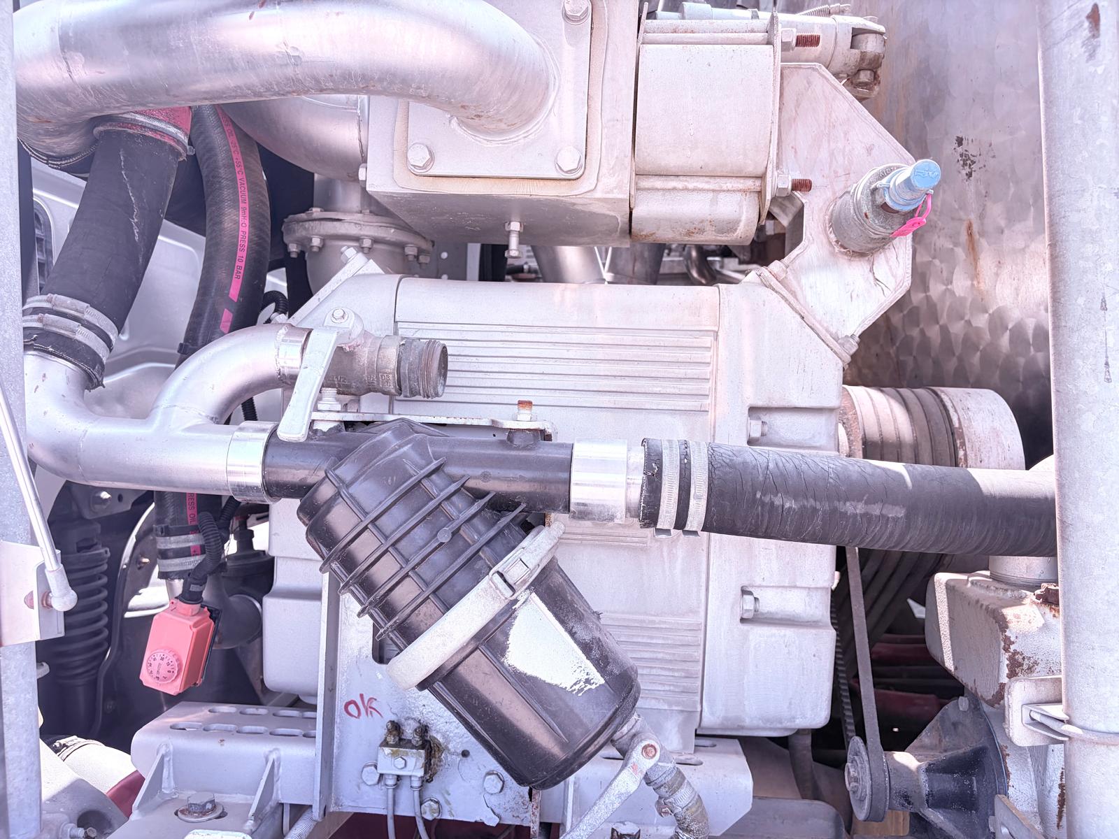 Spurgo combinata CAPPELLOTTO su iveco stralis 310