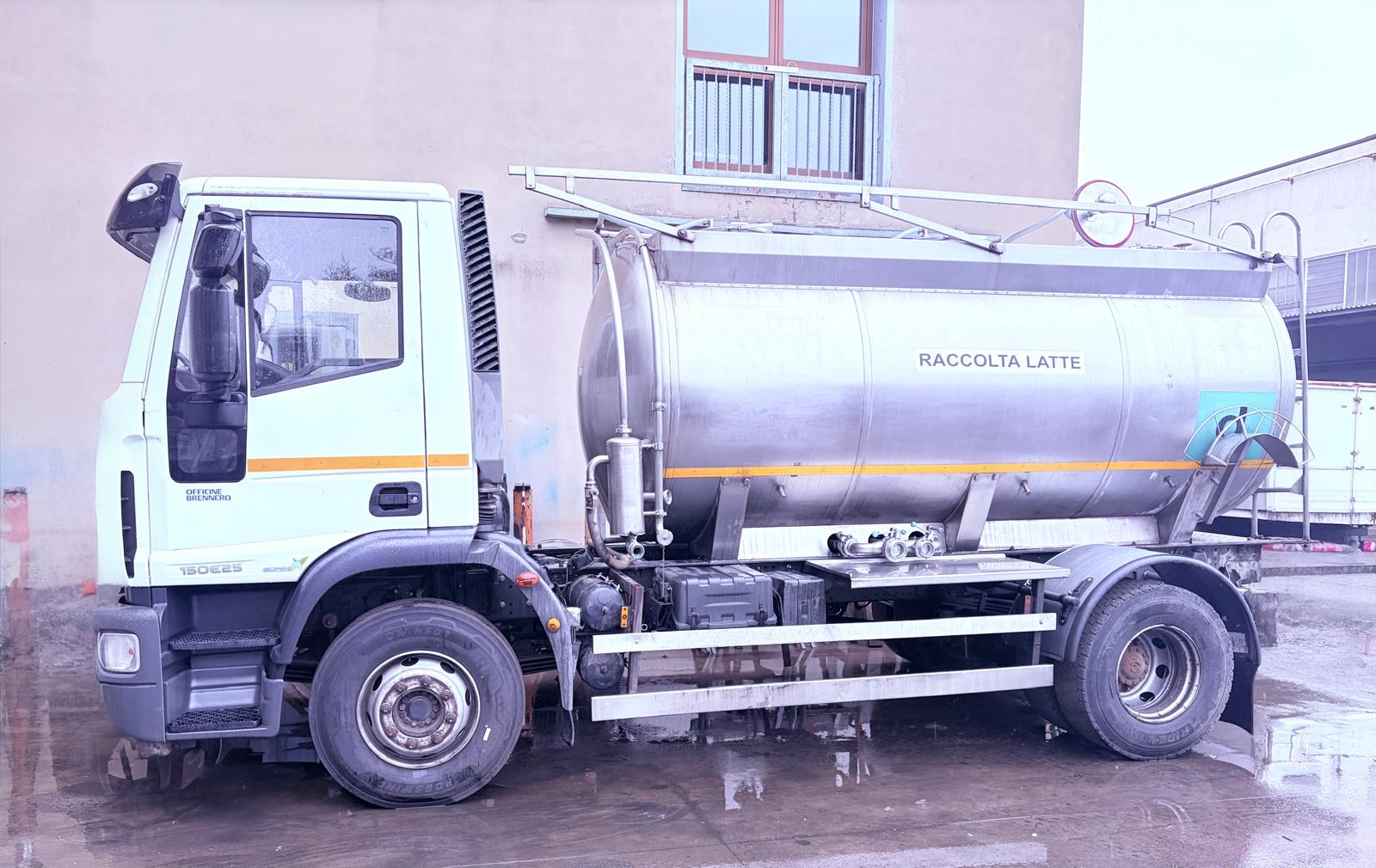 Cisterna trasporto acqua potabile su Iveco Eurocargo 150E25