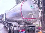 Cisterna trasporto acqua potabile su Renault 450