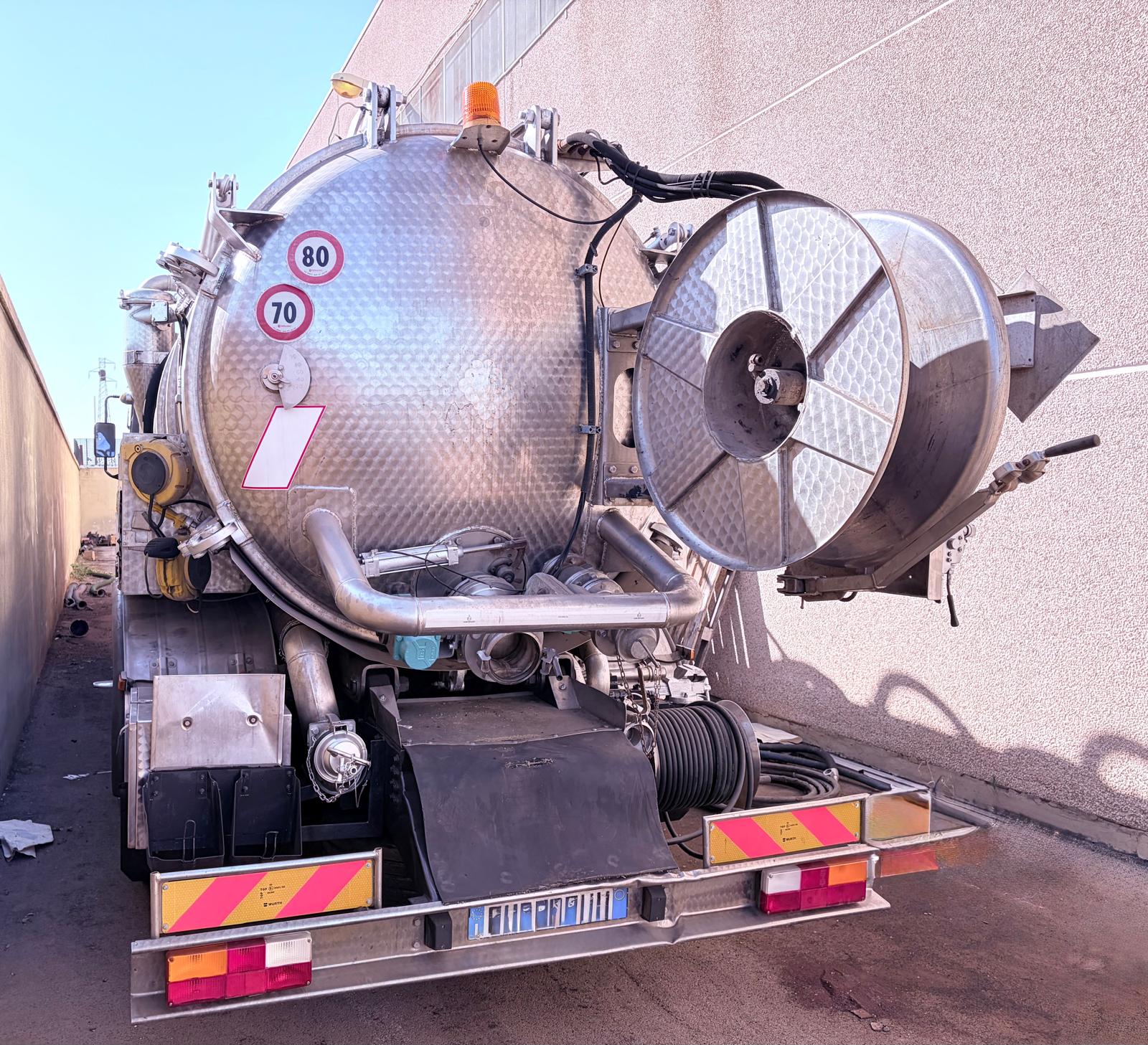Spurgo combinata Jurop su Iveco eurocargo 260