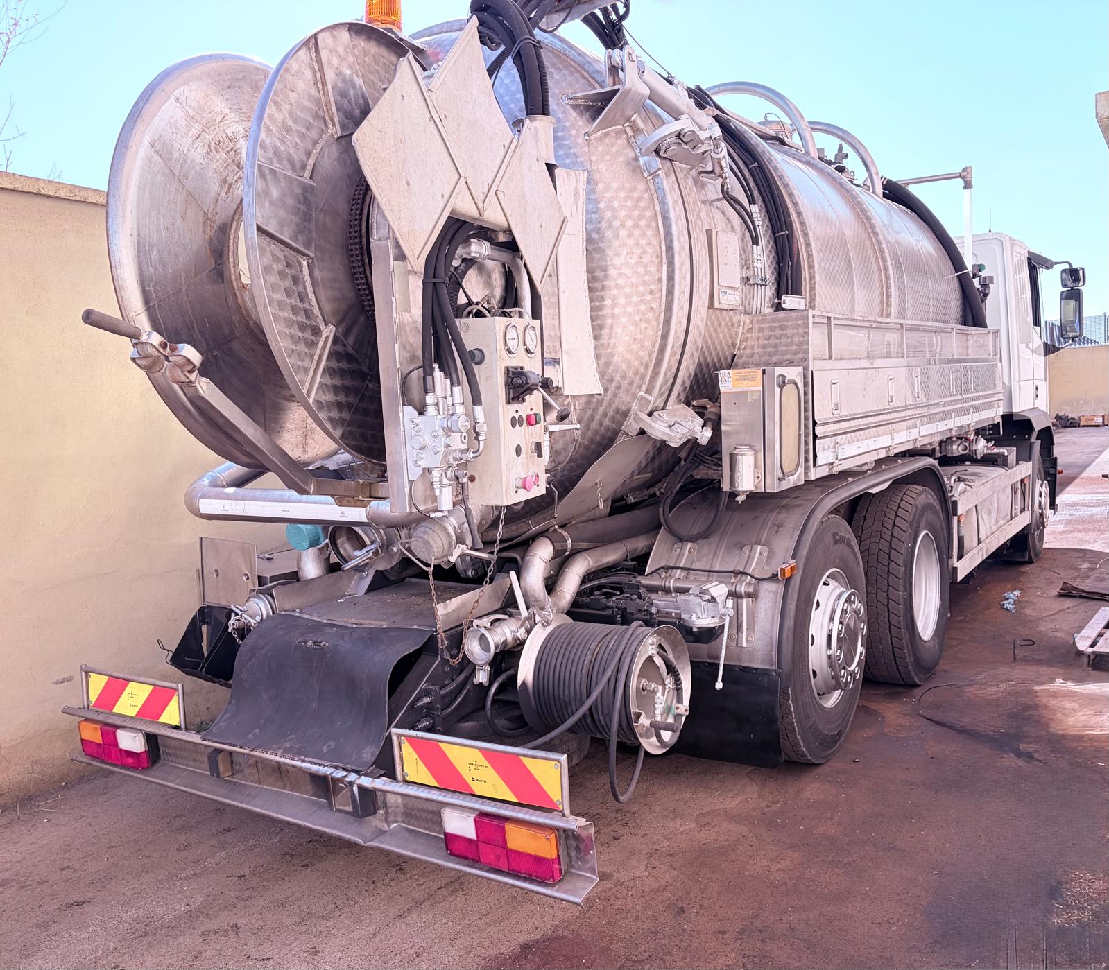 Spurgo combinata Jurop su Iveco eurocargo 260